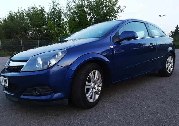 Opel Astra cena 14900 przebieg: 195000, rok produkcji 2009 z Brusy małe 254